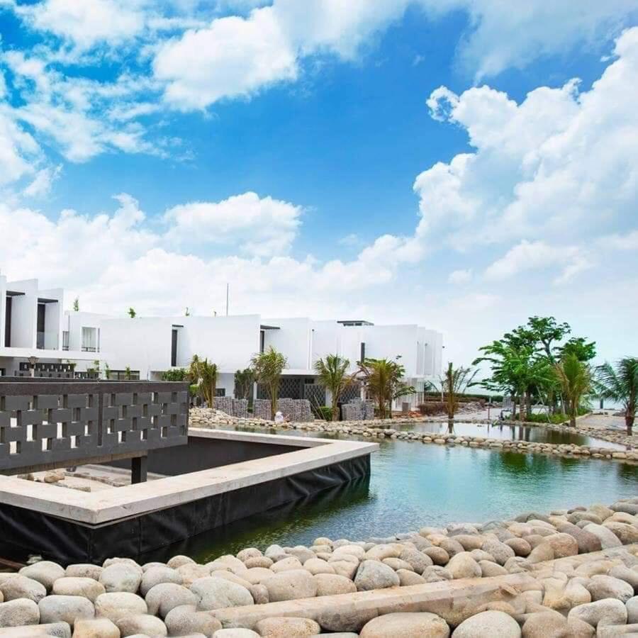 Villas At Oceanami Resort Long Hai Exterior photo